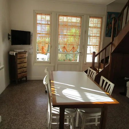 בית נופש Guillerette *